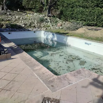 Avant — Construction piscine neuve